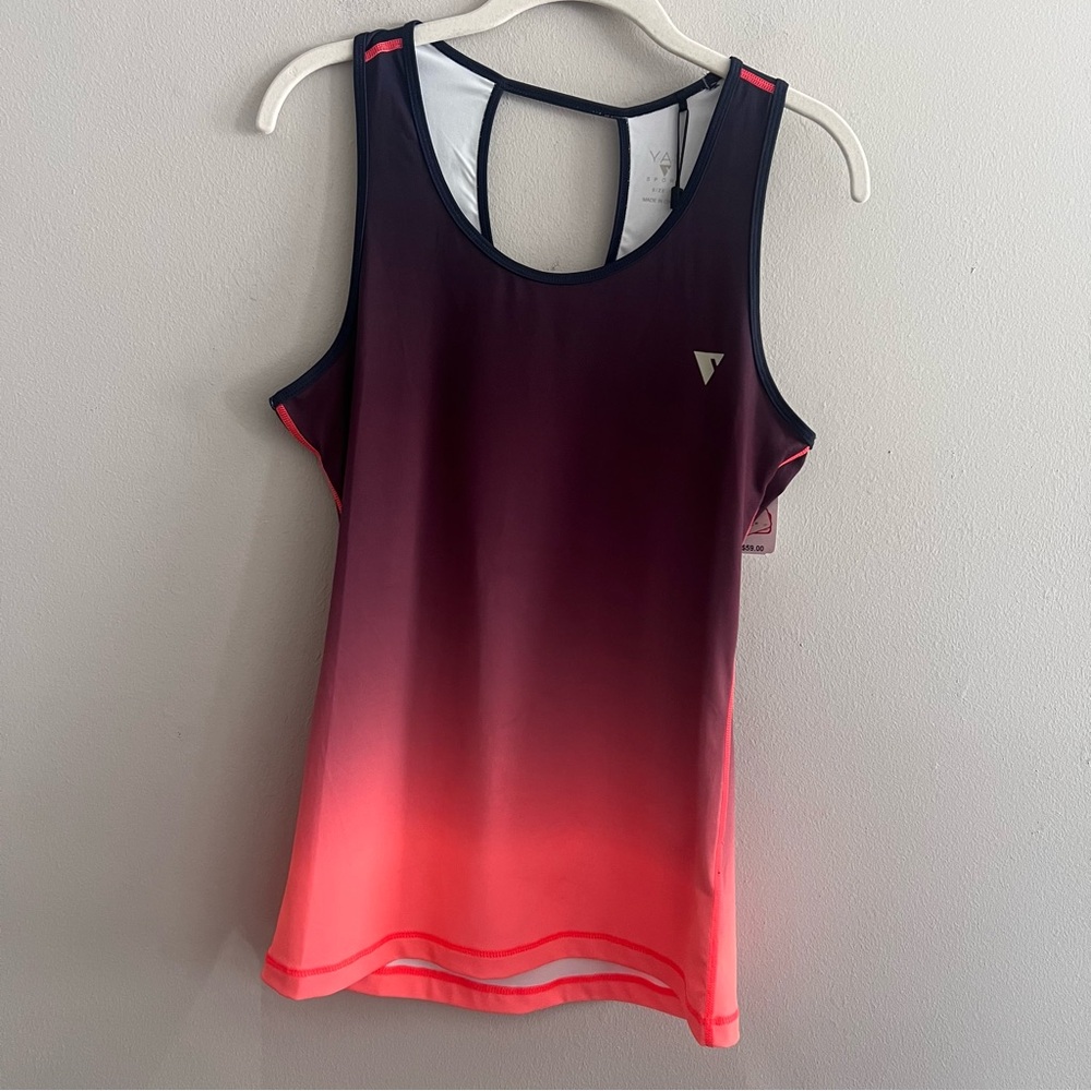 YAS Gradient sports tank top NWT size Small beautiful design and colors women’s